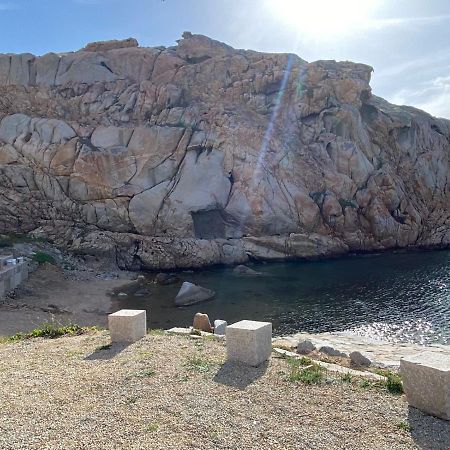 Appartamento Il Caracolo A Cala Francese La Maddalena  Extérieur photo