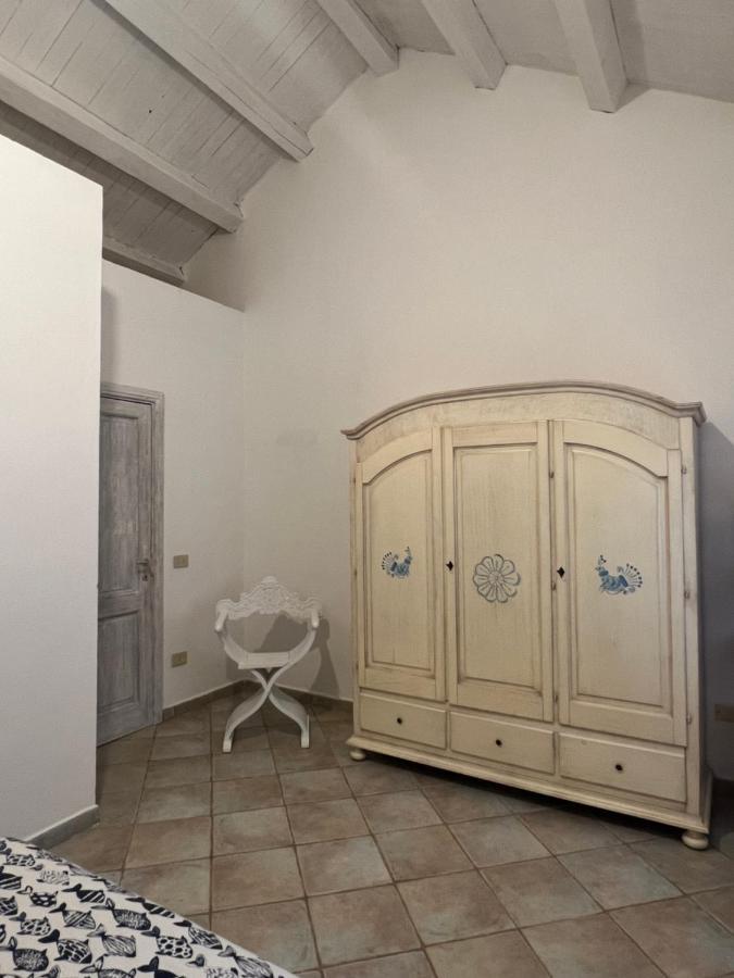 Appartamento Il Caracolo A Cala Francese La Maddalena  Extérieur photo