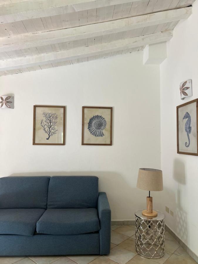 Appartamento Il Caracolo A Cala Francese La Maddalena  Extérieur photo